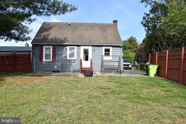 Building Photo - 612 Bennett St