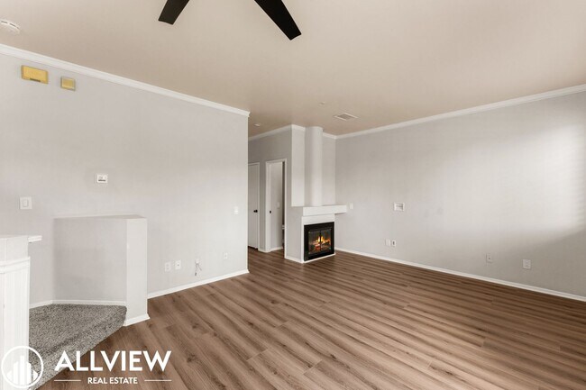 Building Photo - Gorgeous 2 bed/2.5 bath! Located in the highly desired city of Rancho Santa Margarita!