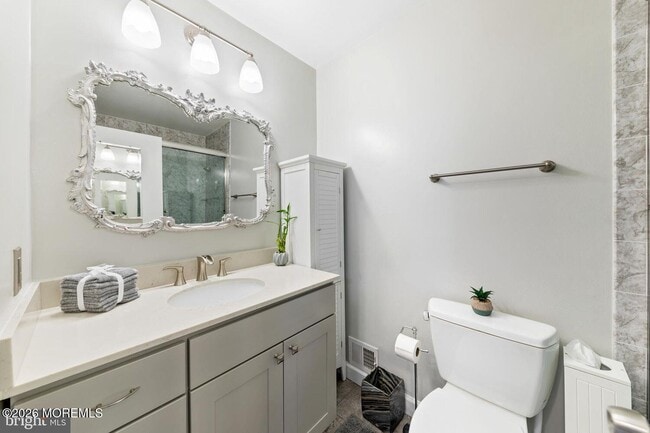 Building Photo - 41 Quince Ct