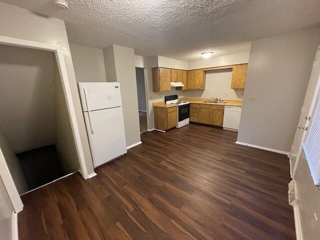 Building Photo - 1457 Karl Dr