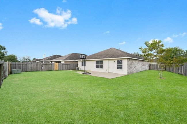 Building Photo - 2530 Fox River Ln