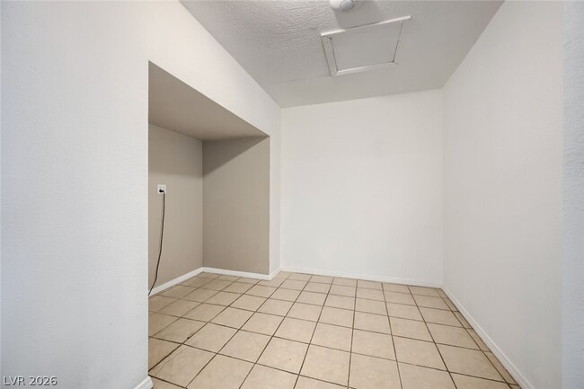 Building Photo - 6512 Evergreen Ave