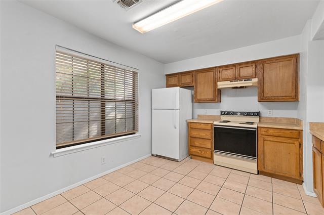 Building Photo - 716 W Mulberry St