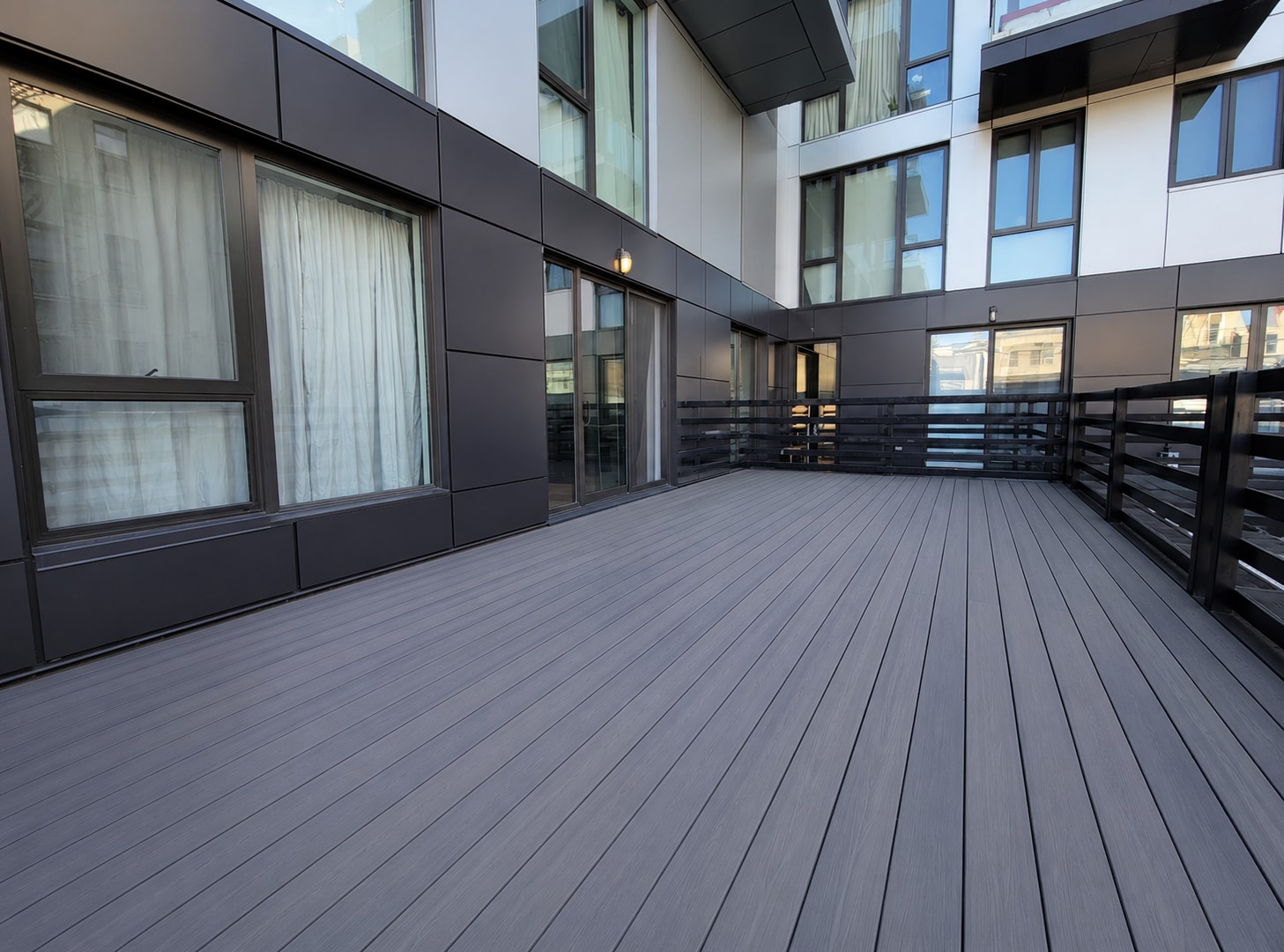 Patio - 1433 31st Ave