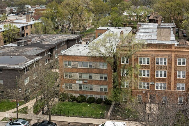 Building Photo - Oak Park Apartments