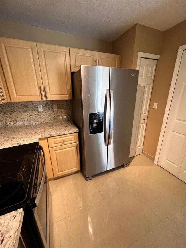 Building Photo - 721 SW 107th Ave