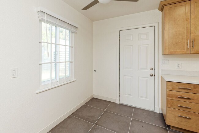 Building Photo - Overdale