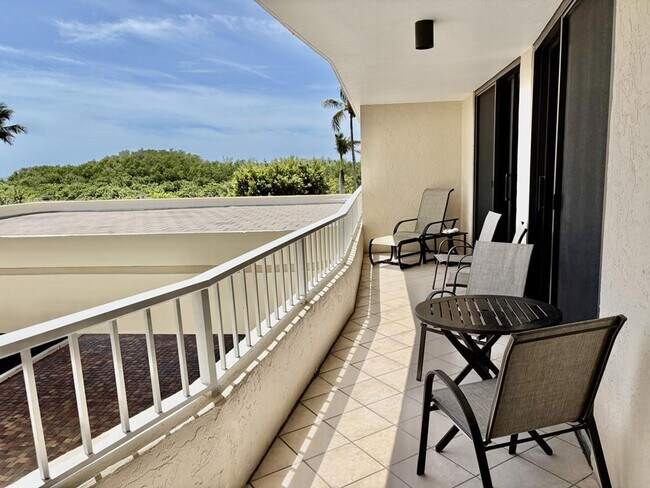 Building Photo - 380 Seaview Ct