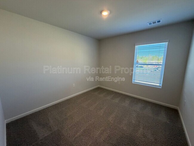 Building Photo - 46 Rustin Rdg