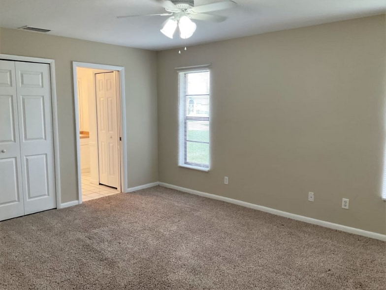 Building Photo - 200 SE 19th Terrace