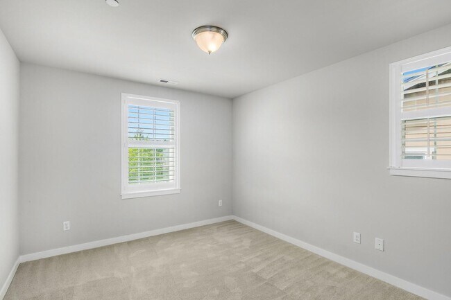 Building Photo - 6 Bedroom Home in Brookside at the Woodlands