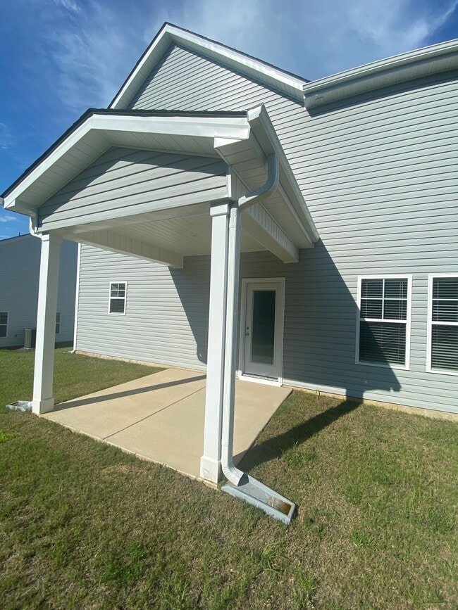 Building Photo - 3862 Blackhills Rd