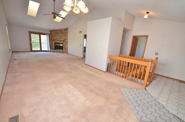 Building Photo - 1239 Wood Creek Bend