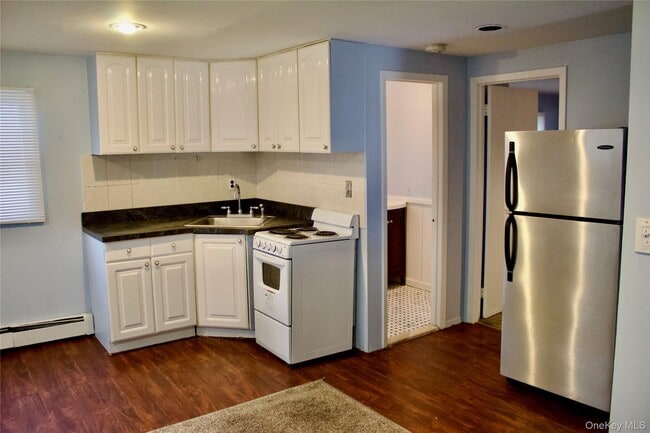 Building Photo - 927 Jackson Ave