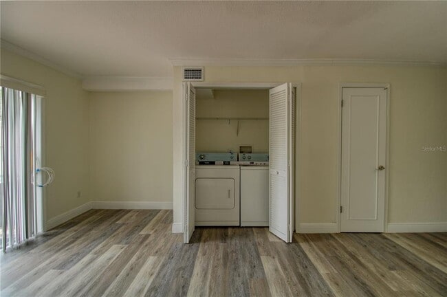 Building Photo - 13708 Orange Sunset Dr