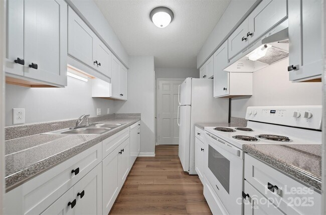 Building Photo - 824 6th St NW