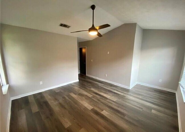 Building Photo - 2675 Wildflower Ln SW