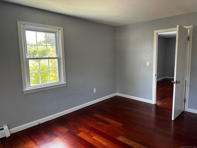 Building Photo - 22 Hungerford Ave