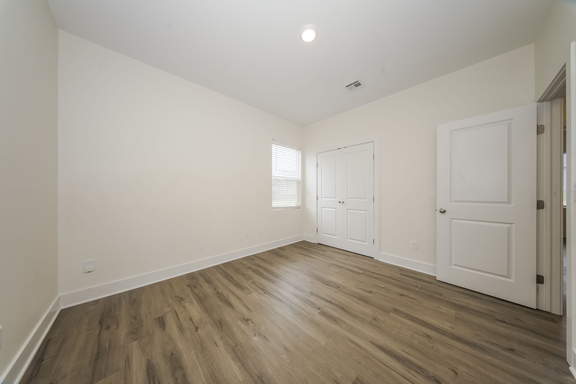 Building Photo - 5782 E Bristol Cir