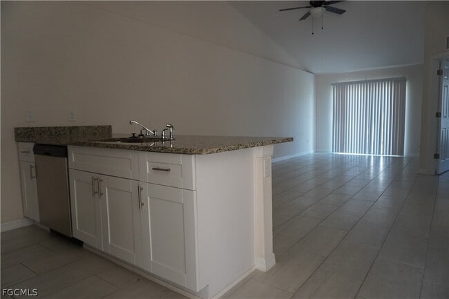 Building Photo - 4351 Country Club Blvd