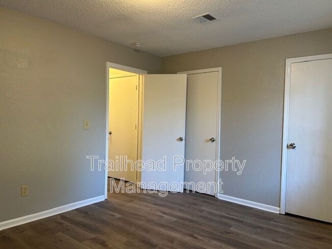 Building Photo - 8702 NW 82 Terrace