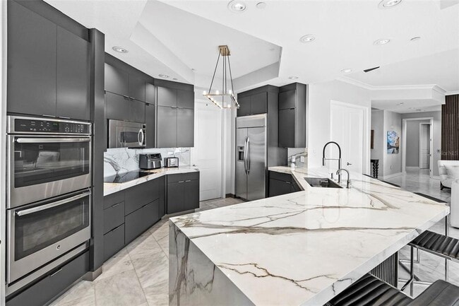 Building Photo - 449 S 12th St