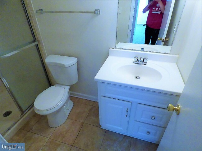 Building Photo - 10222 Prince Pl