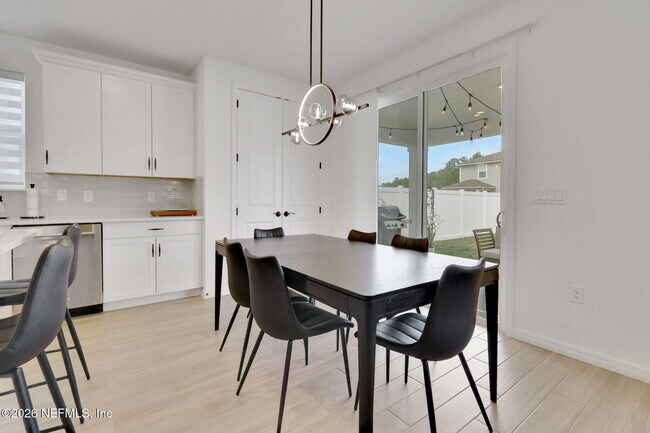 Building Photo - 72 Flintlock Ln