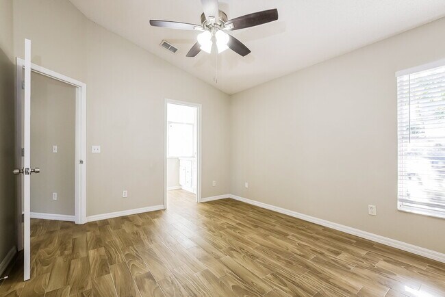 Building Photo - 9331 Echo Run