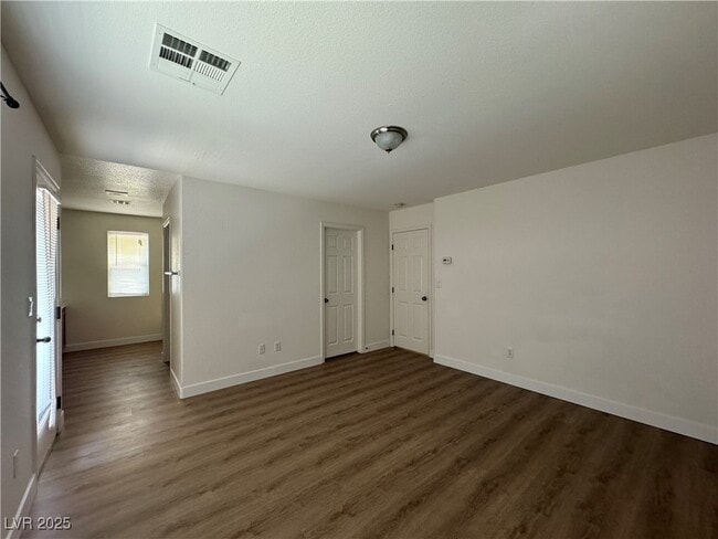 Building Photo - 4243 S Sugar Dr