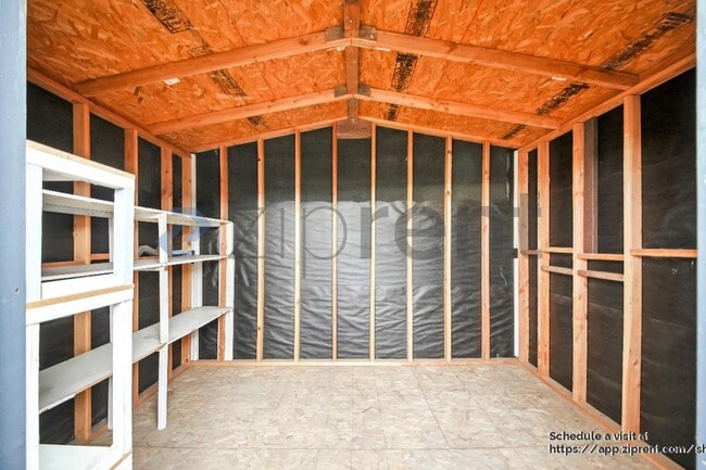 Building Photo - 2335 Logan St