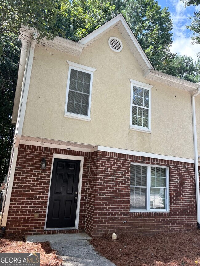 Building Photo - 4601 Logan Way