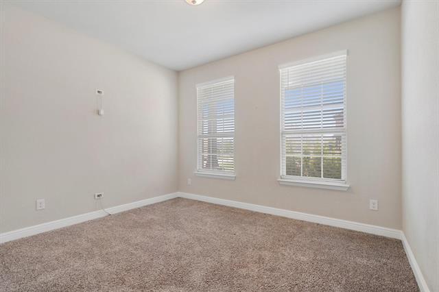 Building Photo - 2337 Mockingbird Ct