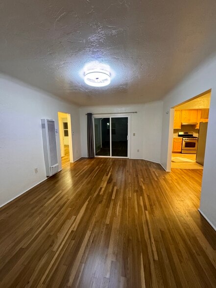 Building Photo - 20 Burchell Ave