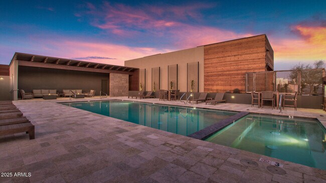 Building Photo - 6525 E Cave Creek Rd