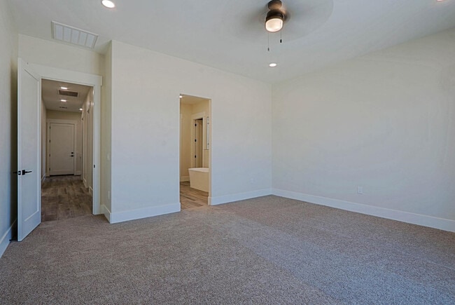 Building Photo - 2351 E Cana Ln