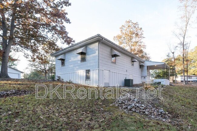 Building Photo - 6822 Wallis Rd