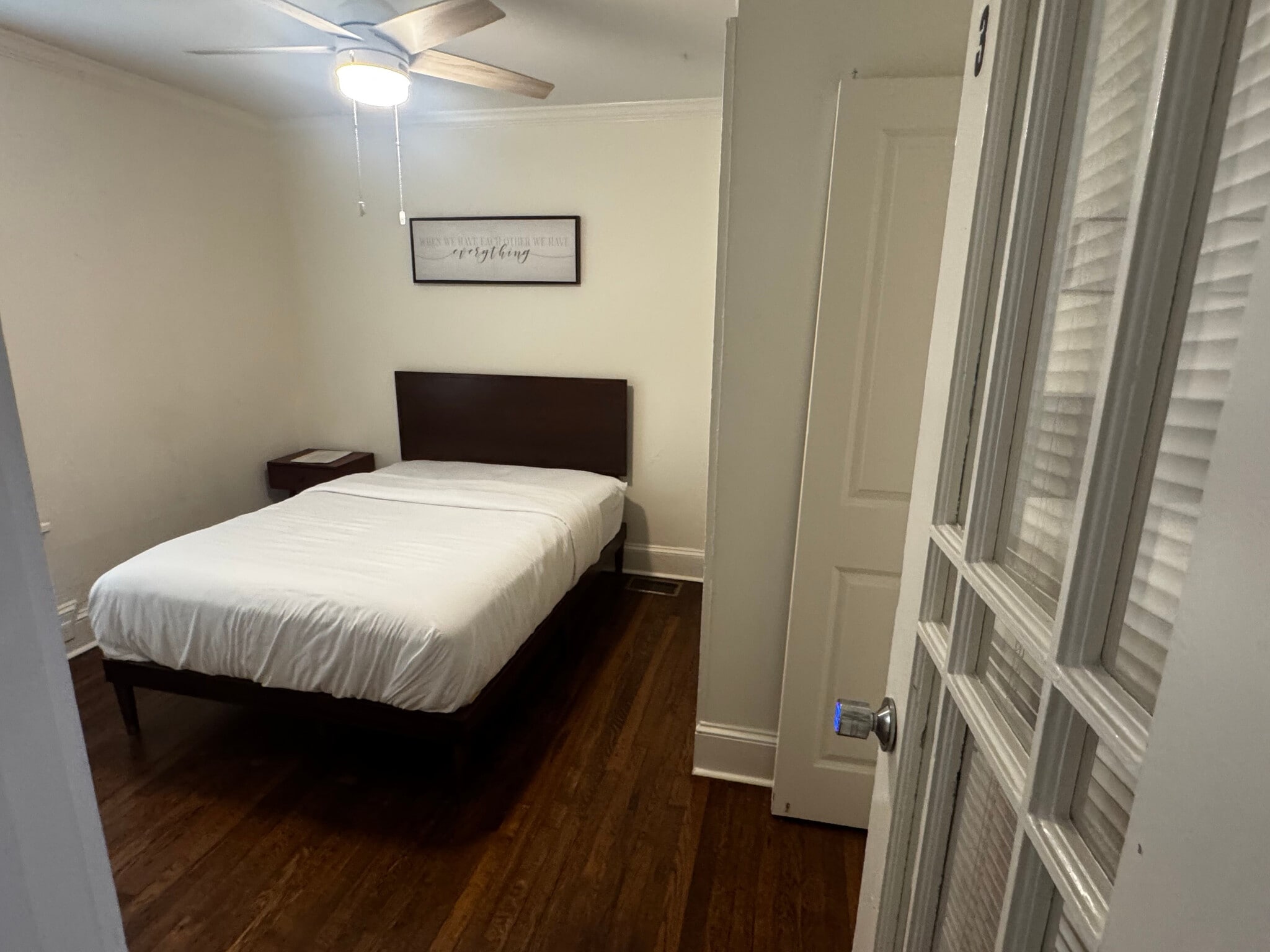 Building Photo - Room in Single Family Home on Evans Dr SW