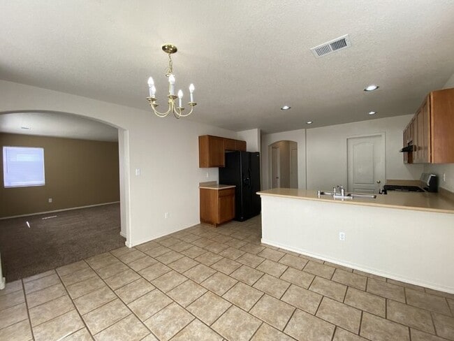 Building Photo - Northern Meadows - 3BR 2 Story - LOFT