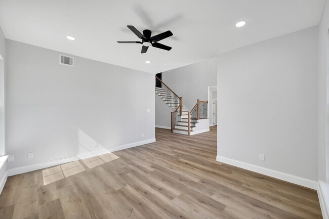 Building Photo - 49 Winterhaven Ln