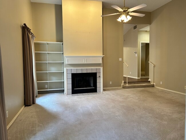 Building Photo - 5706 Quail Crown