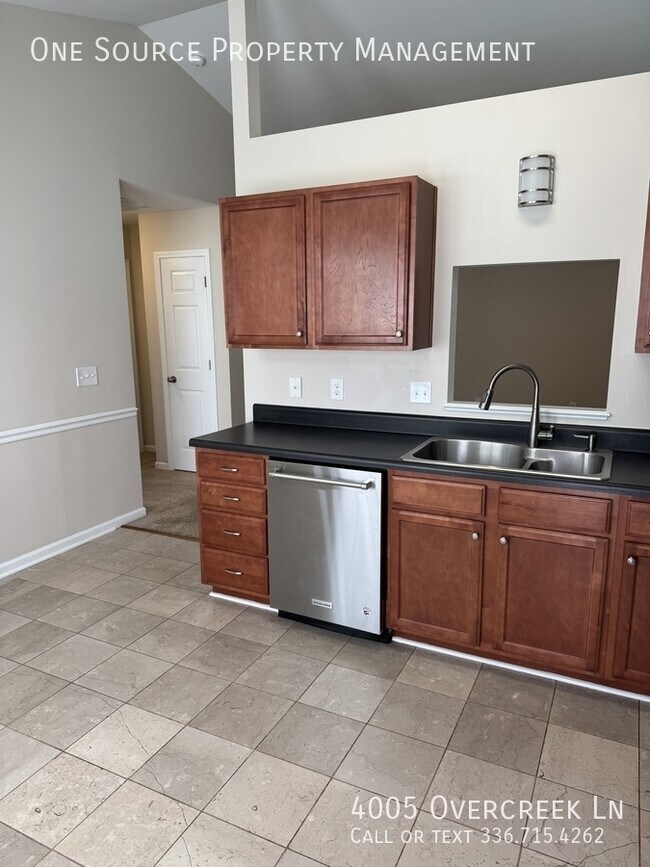 Building Photo - 4005 Overcreek Ln