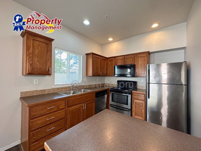 Building Photo - 3078 W Acarrera Ln