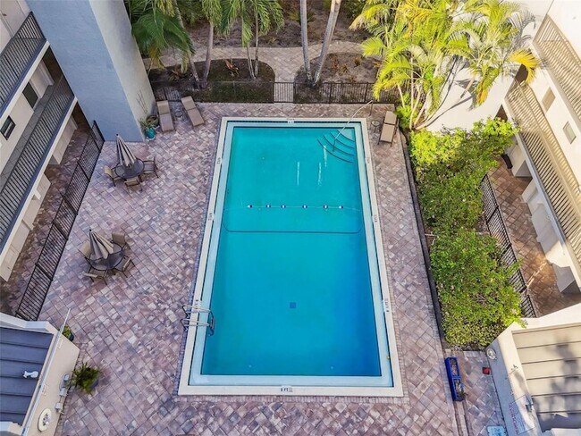 Building Photo - 105 4th Ave NE