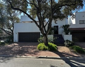 Building Photo - 22 1st Ln Ct