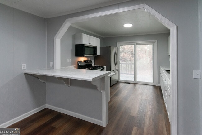 Building Photo - 7971 Roosterville Rd