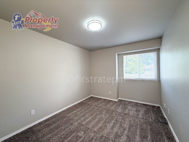 Building Photo - 5679 W Dorian Ln