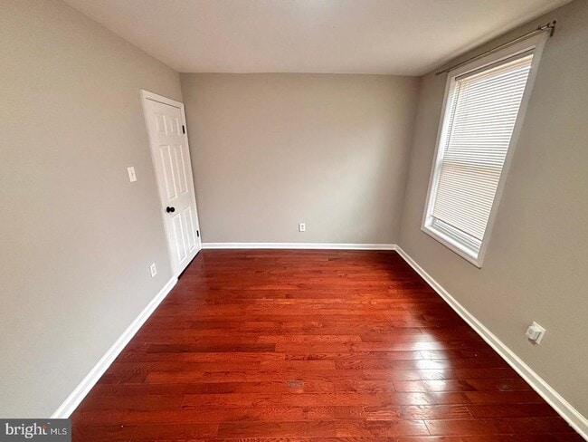 Building Photo - 809 Morris St