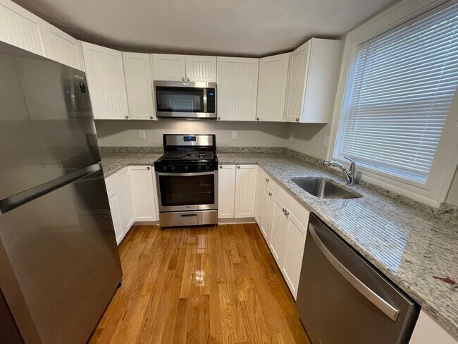 Building Photo - 309 Highland Ave