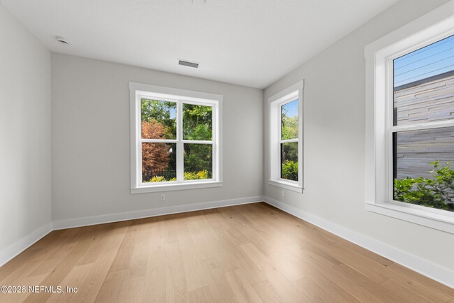 Building Photo - 2054 Prudential Dr